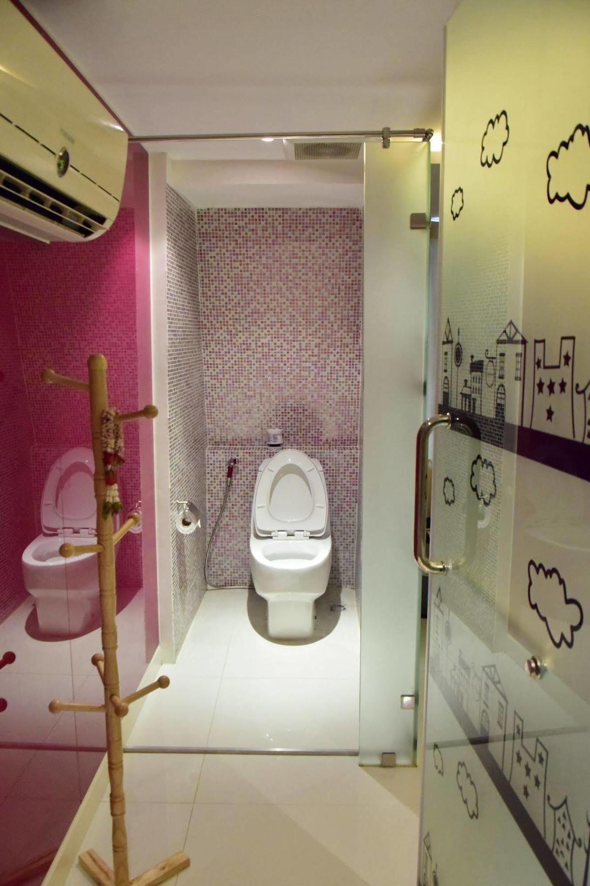 Double Five Pansiyon Bangkok Dış mekan fotoğraf